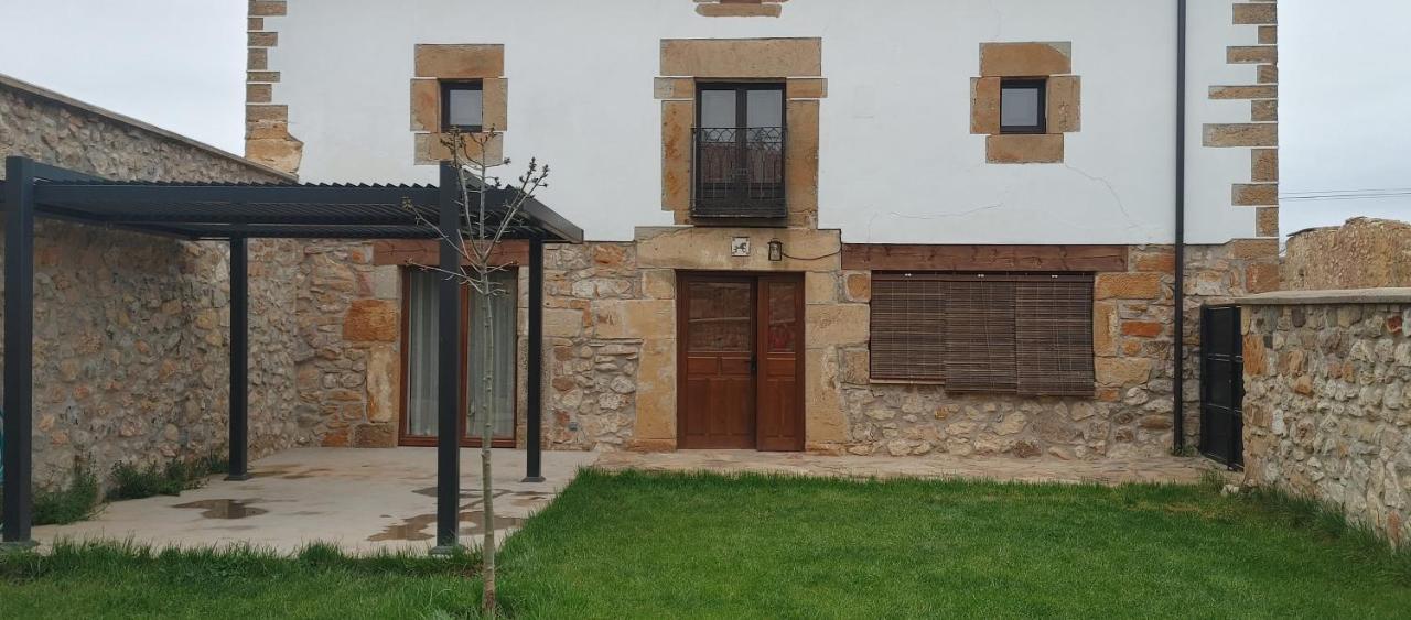 Casa Del Medio Holiday home Fuentecantos